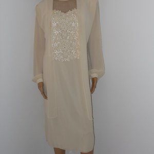 URSULA OF SWITZERLAND IVORY DRESS SIZE 18W
